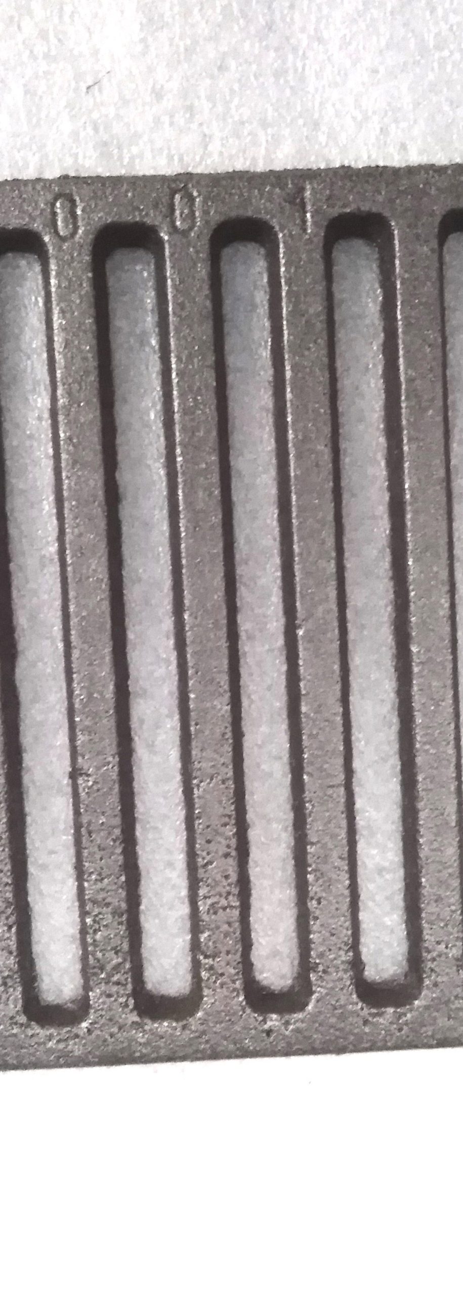 K6867.jpg GRIGLIE GHISA GREZZA 120X135 SCAL.BOSCH. - K6867 - immagine 1